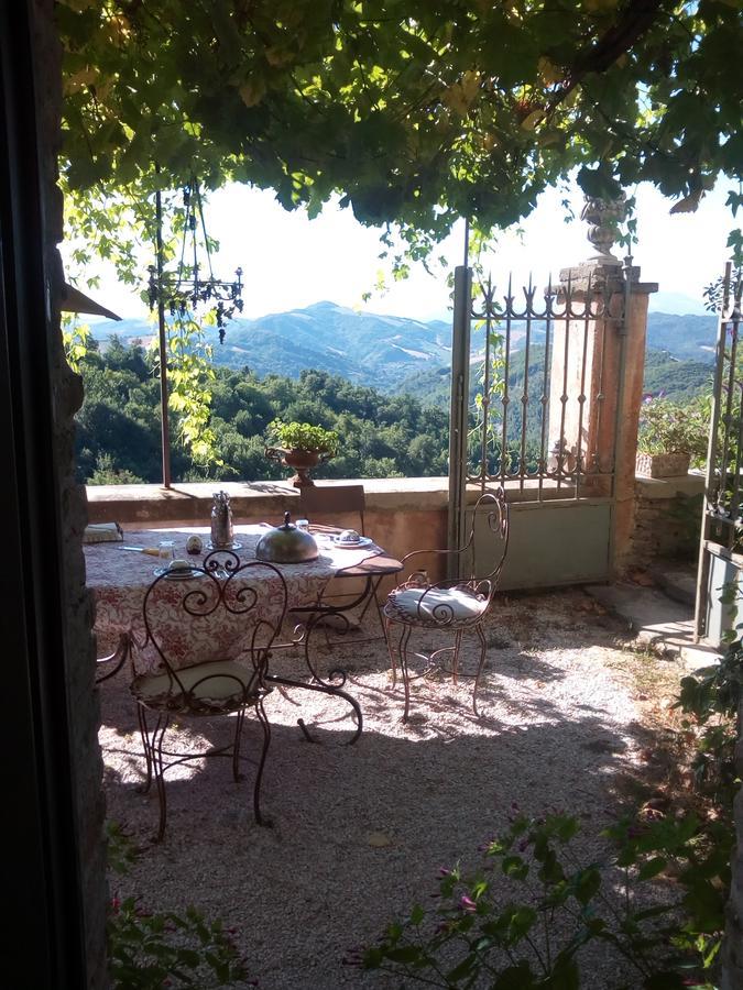 B&B La Locanda Di Cavoleto Piandimeleto Exterior foto
